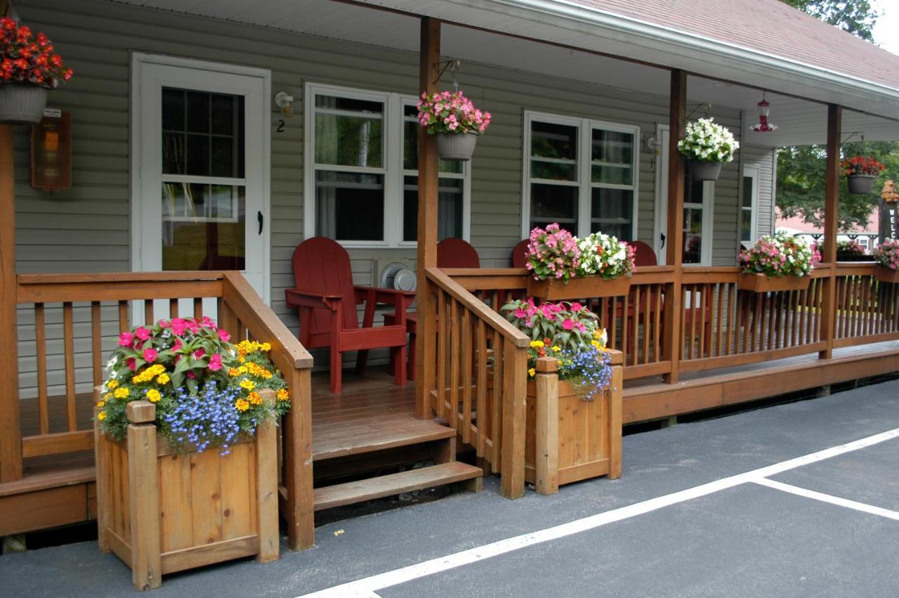 Country Cottages And Motel 2* Lake George