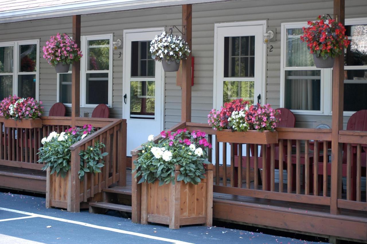 Country Cottages And Motel 2* Lake George