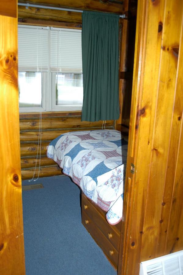 Hotel Country Cottages And Motel Lac George