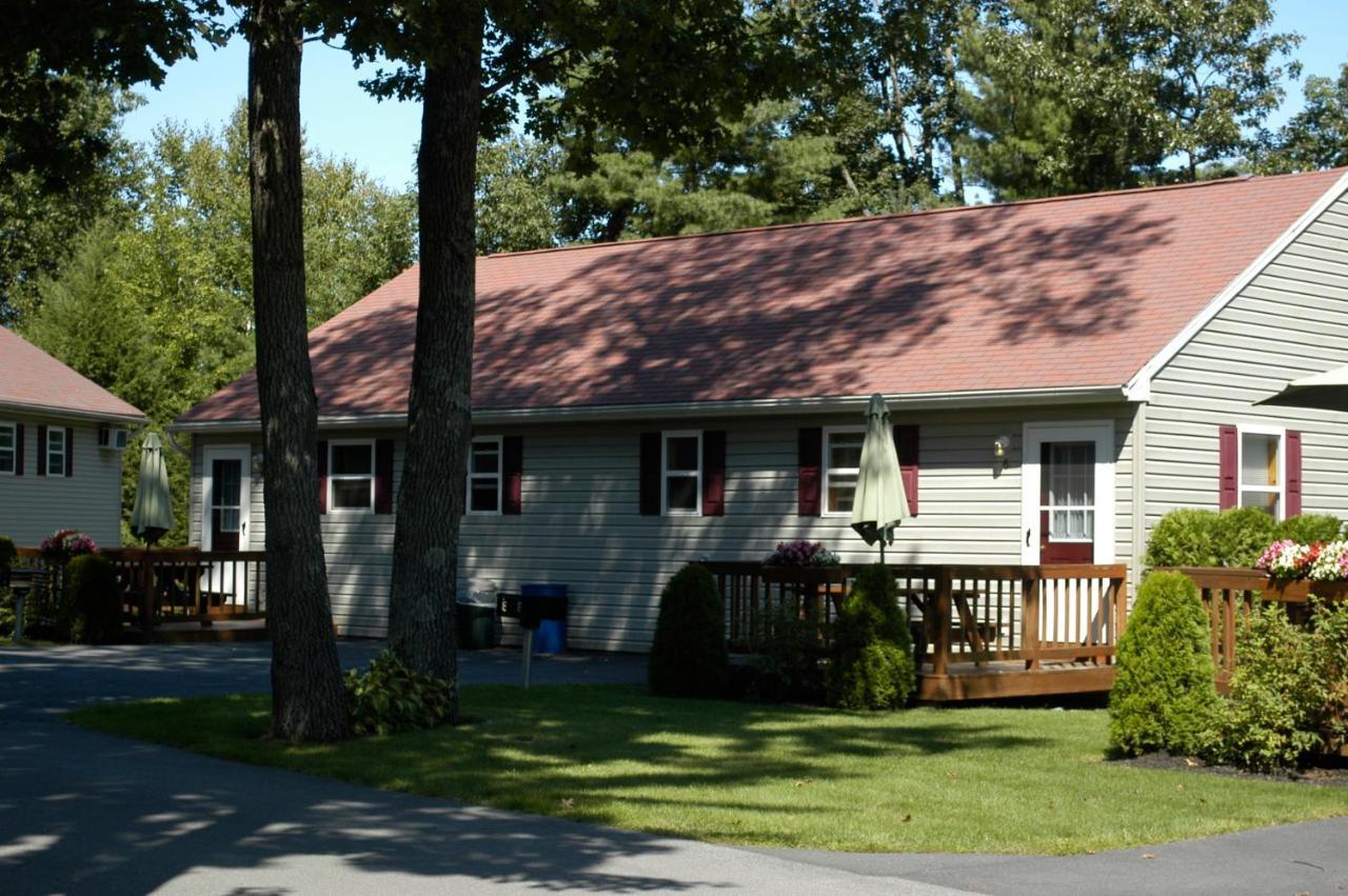 Hotel Country Cottages And Motel