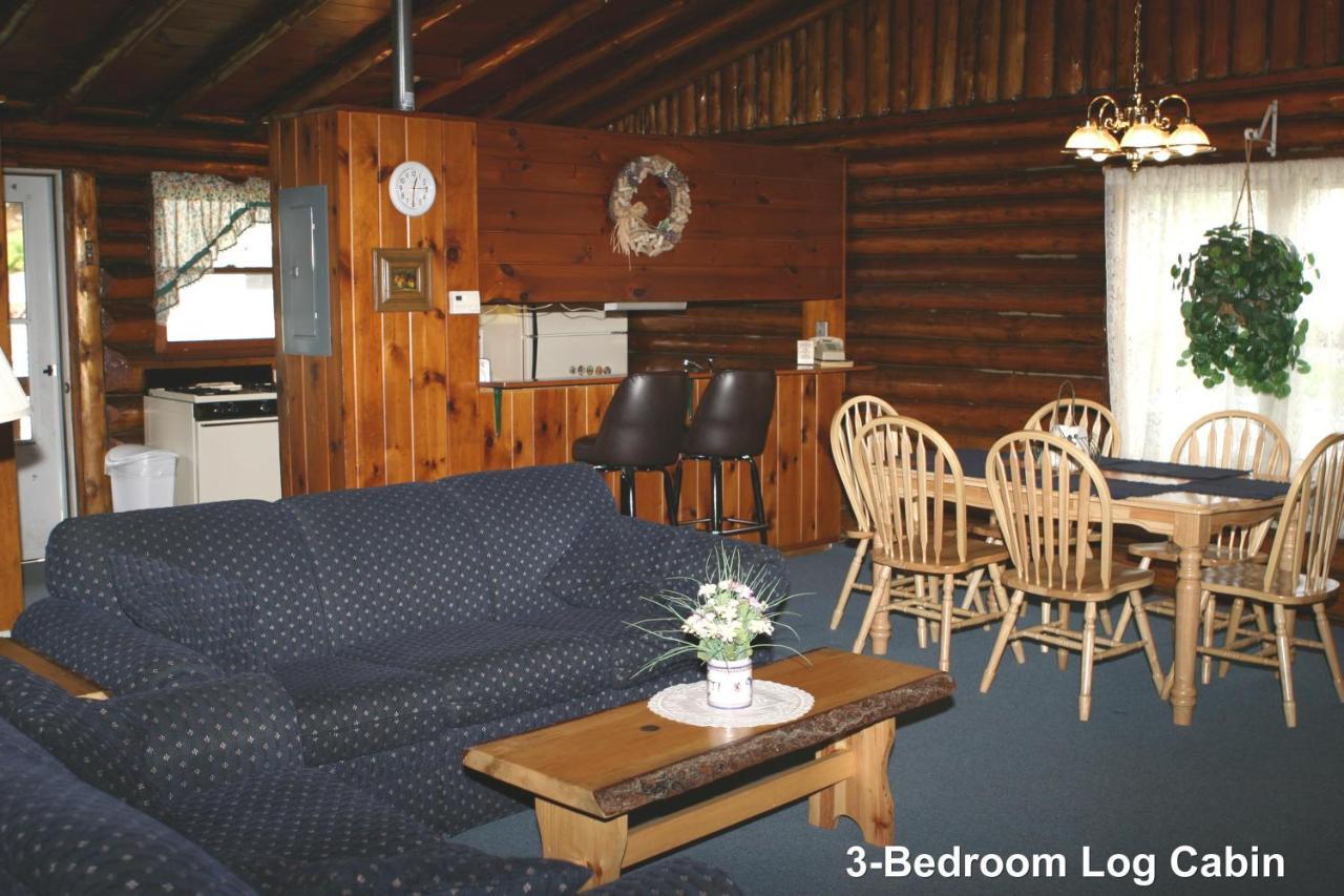 Country Cottages And Motel Hotel Lac George
