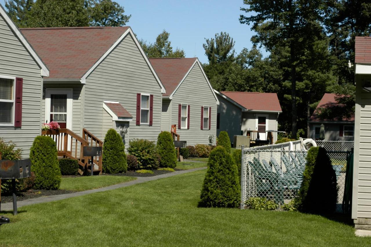 Hotel Country Cottages And Motel